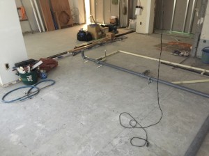 工事現場からの中継